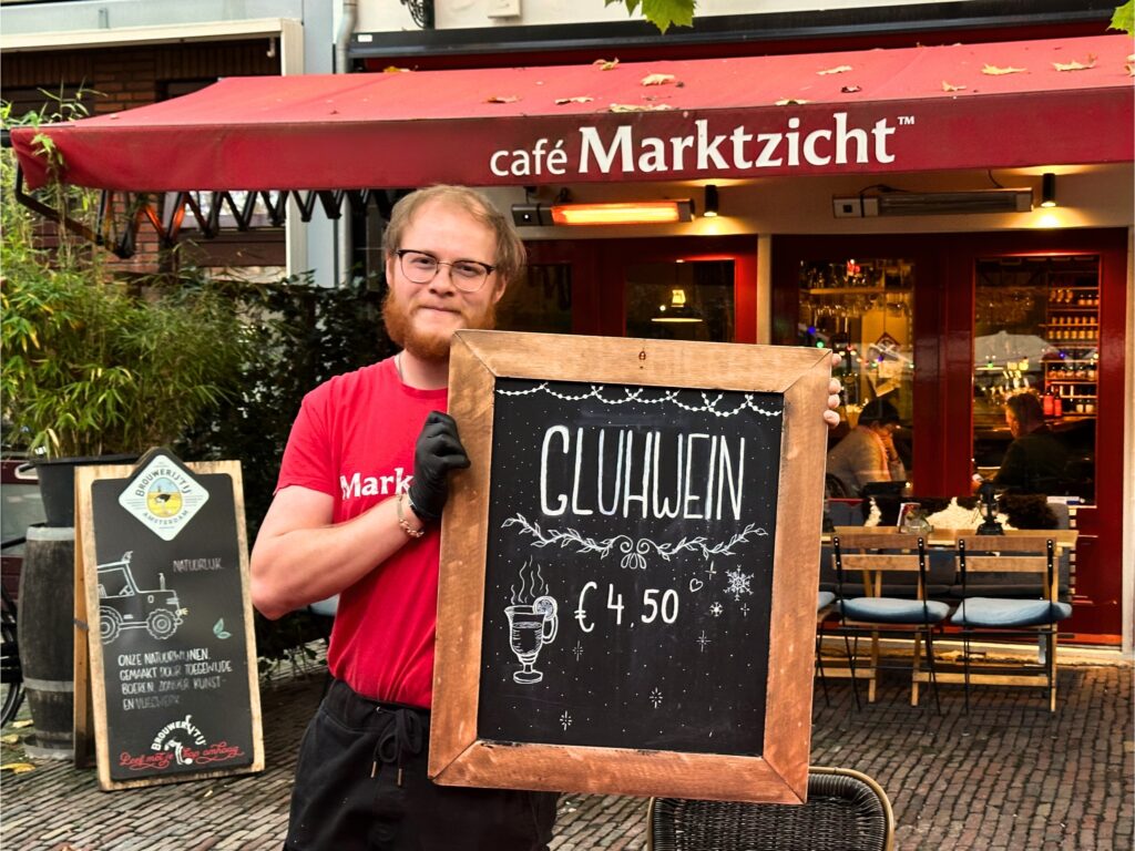 Glühwein, Wafels en BBQ in de Kerststraat in Amersfoort!